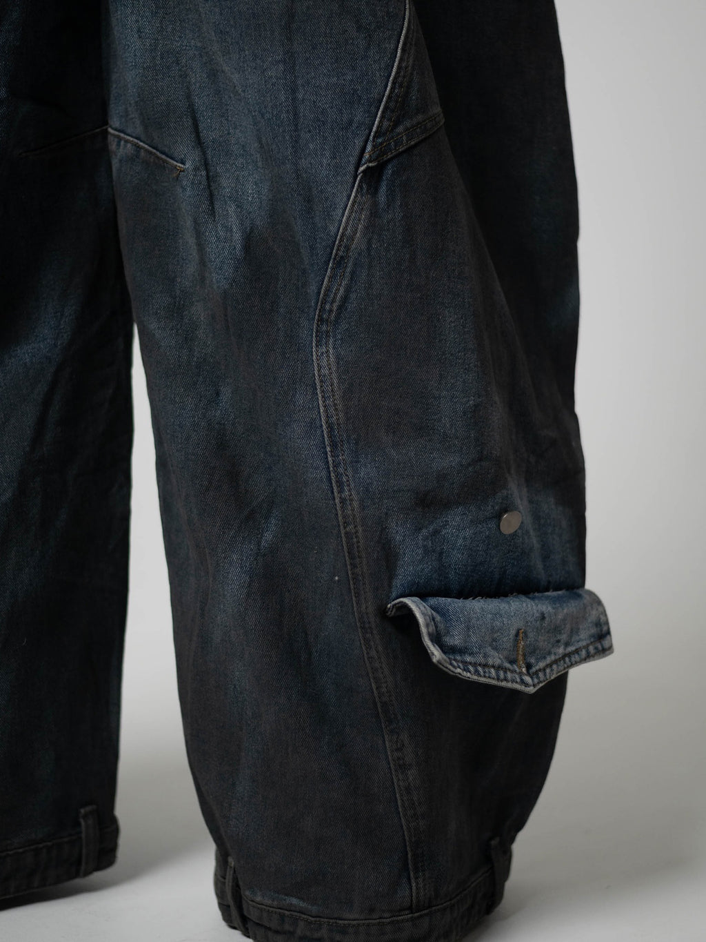 Fashion Asymmetric Placket Cocoon Silhouette Washed Jeans