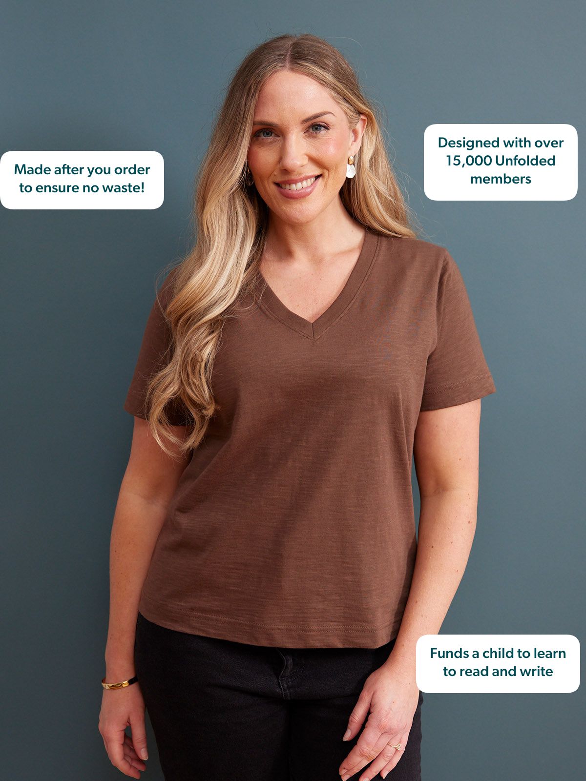 Cathy V-neck Tee - Brown